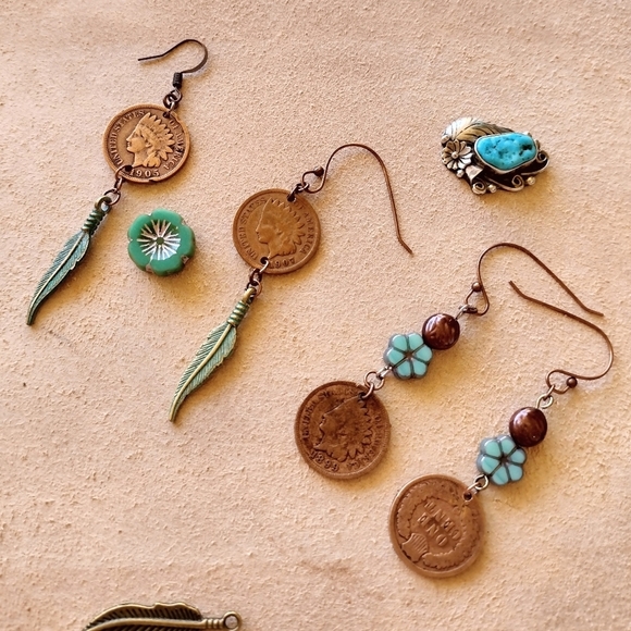 Sale ANTIQUE Handmade Turquoise Flower Indian Head Penny French Hook Earrings - Picture 3 of 11